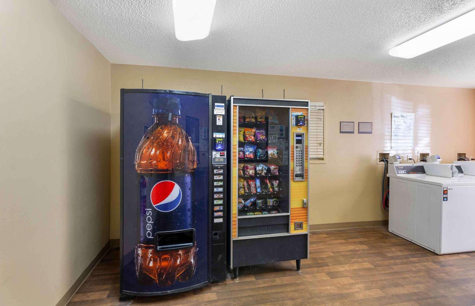Extended Stay America Suites - Cleveland - Westlake Bagian luar foto