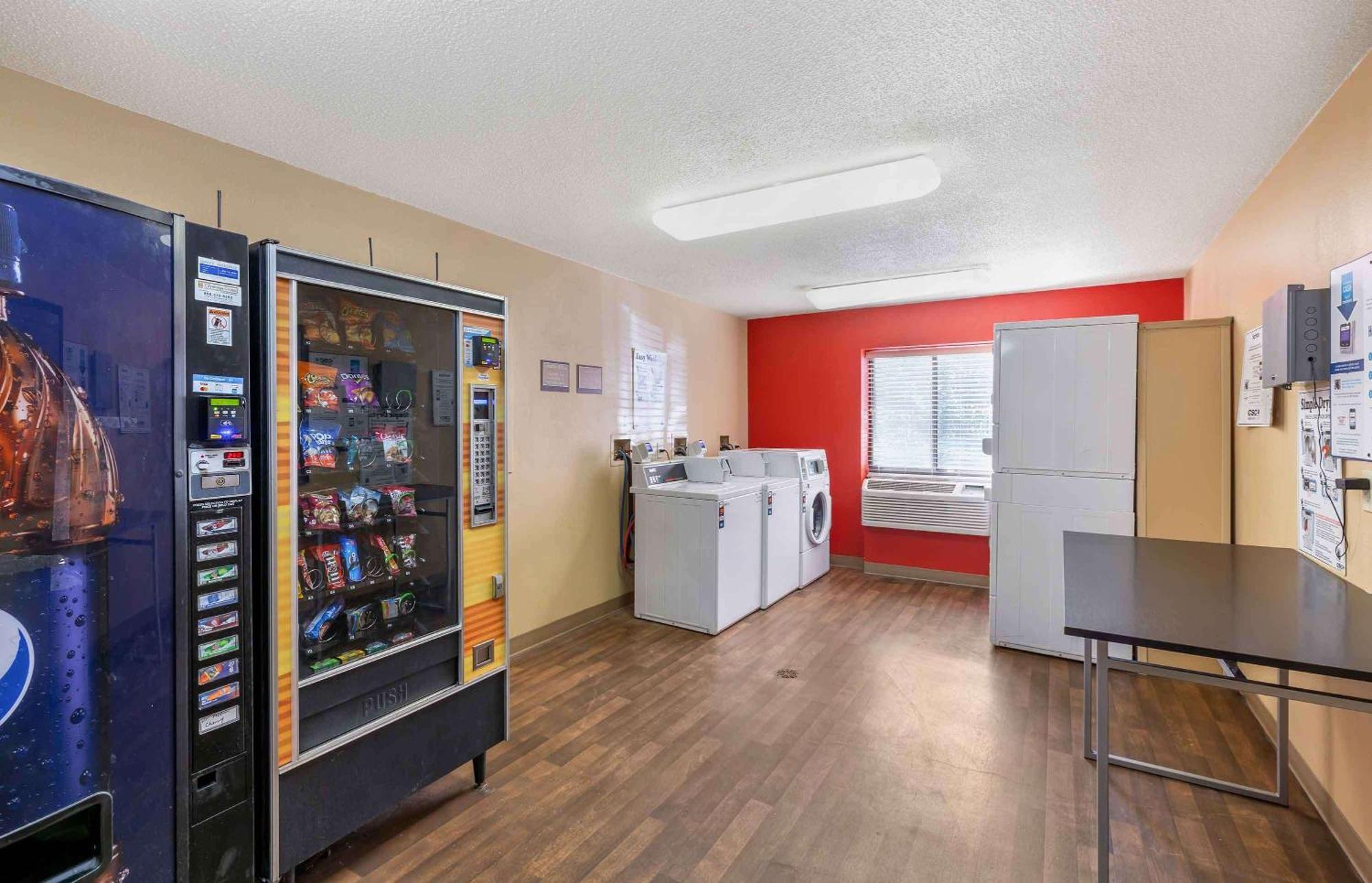 Extended Stay America Suites - Cleveland - Westlake Bagian luar foto
