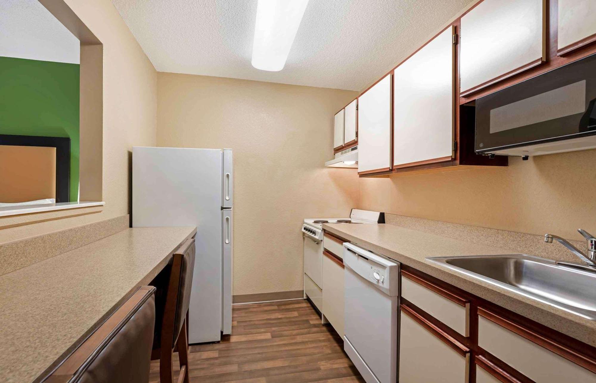 Extended Stay America Suites - Cleveland - Westlake Bagian luar foto