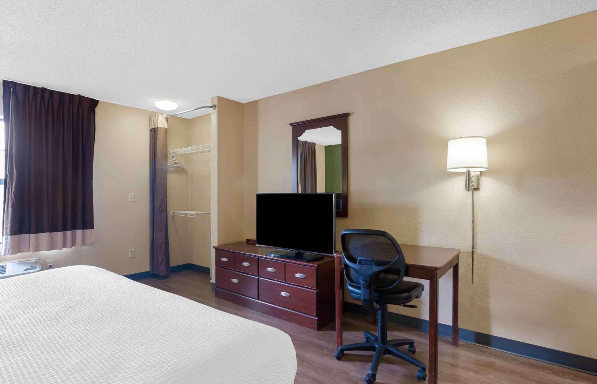 Extended Stay America Suites - Cleveland - Westlake Bagian luar foto